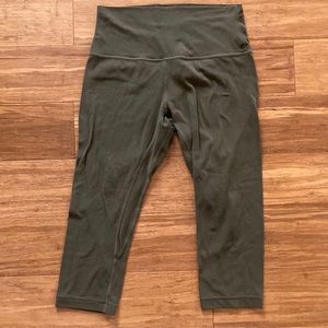 Lululemon Align 3/4 length tights green size 8